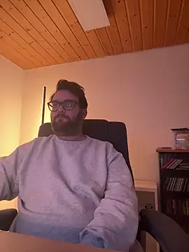 Dominic2295 online show from February 2026 10:47:01 AM