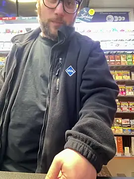 Dominic2295 online show from February 2026 05:16:02 AM