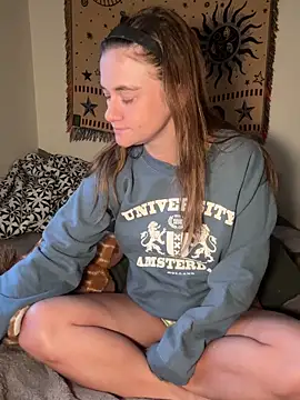 teenyblossom online show from April 2026 10:46:01 AM