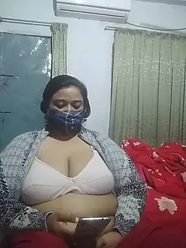 momo loves online show from February 2026 05:43:01 PM