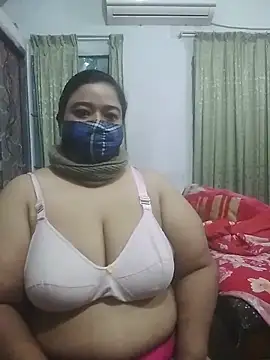 momo loves online show from March 2026 06:25:02 PM