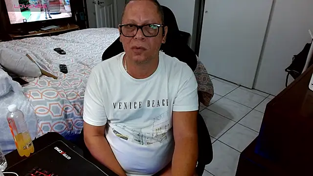 Daddy 1970 online show from April 2026 08:20:02 PM