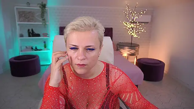 CrystalVibe online show from June 2026 06:01:01 AM