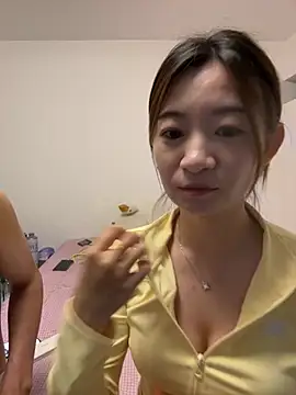Snapshot of Xiaojuzi- chatting on June 2026 01:35:01 PM Xiaojuzi- online show from June 2026 01:35:01 PM