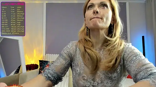 Snapshot of Monika-peach chatting on April 2026 09:20:02 PM Monika-peach online show from April 2026 09:20:02 PM