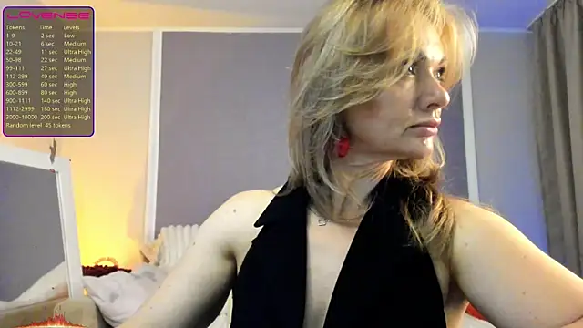 Snapshot of Monika-peach chatting on June 2026 09:50:02 PM Monika-peach online show from June 2026 09:50:02 PM