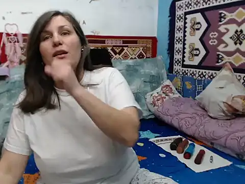 Snapshot of Adelinemilf chatting on January 2026 08:30:01 AM Adelinemilf online show from January 2026 08:30:01 AM