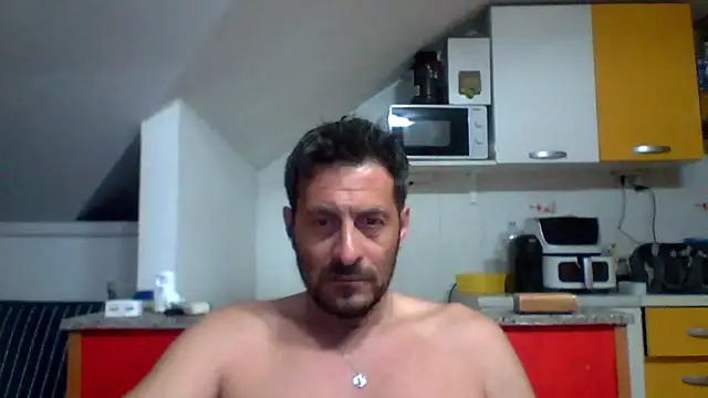 Snapshot of colosone chatting on April 2026 08:47:01 PM colosone online show from April 2026 08:47:01 PM