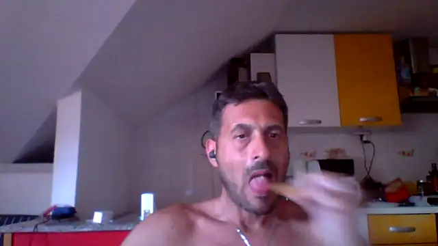 Snapshot of colosone chatting on June 2026 03:55:01 PM colosone online show from June 2026 03:55:01 PM