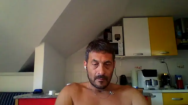 Snapshot of colosone chatting on June 2026 06:38:01 AM colosone online show from June 2026 06:38:01 AM