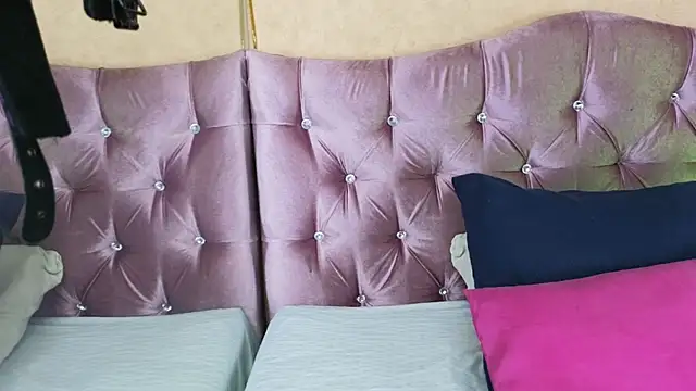 Missy 22  online show from April 2026 01:45:02 PM