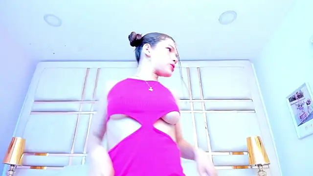 VictoriaGarret online show from March 2026 01:17:01 PM