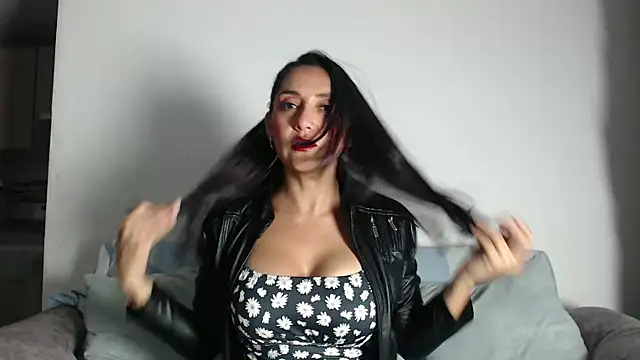 samanta xi online show from March 2026 04:07:02 AM