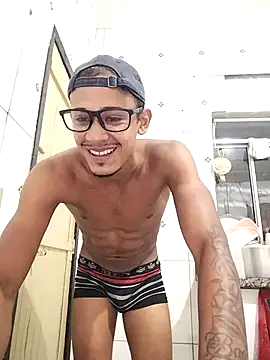 Magrinhodelicia011 online show from May 2026 08:58:02 PM