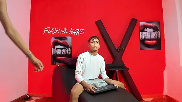 AVENGER BOYS2026 online show from February 2026 01:13:01 AM