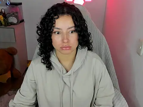 emillyaqua online show from January 2026 09:38:02 PM