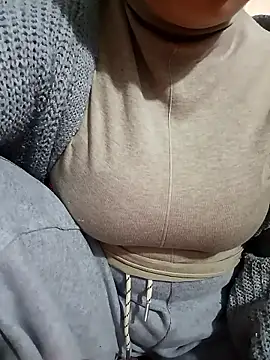 Tulip Giang online show from January 2026 03:25:02 PM