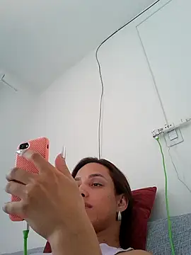 ofjuliaa online show from January 2026 06:31:01 PM