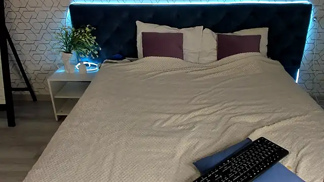 desiree doll online show from March 2026 05:08:02 AM