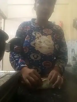 Snapshot of sakina121 chatting on January 2026 01:27:02 PM sakina121 online show from January 2026 01:27:02 PM