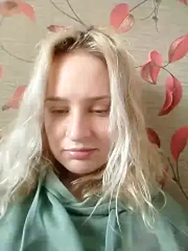 Snapshot of Mila_weed chatting on February 2026 10:45:02 AM Mila weed online show from February 2026 10:45:02 AM