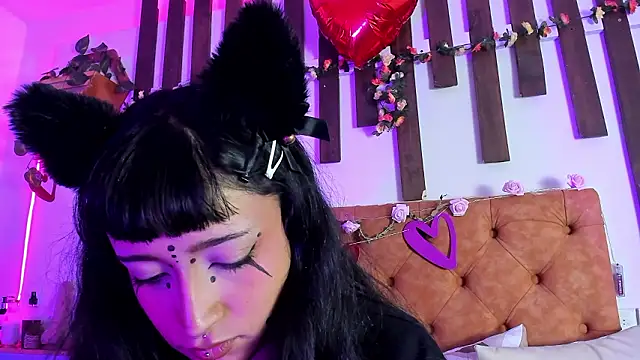 MeowMota  online show from February 2026 06:04:02 PM