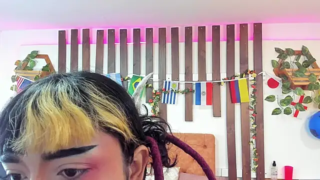 MeowMota  online show from July 2026 06:34:02 PM