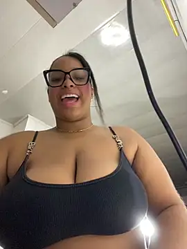 Snapshot of NataliaMillers chatting on May 2026 02:08:02 AM NataliaMillers online show from May 2026 02:08:02 AM