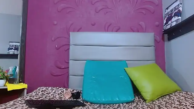 carina lopez707rs online show from April 2026 12:09:02 PM