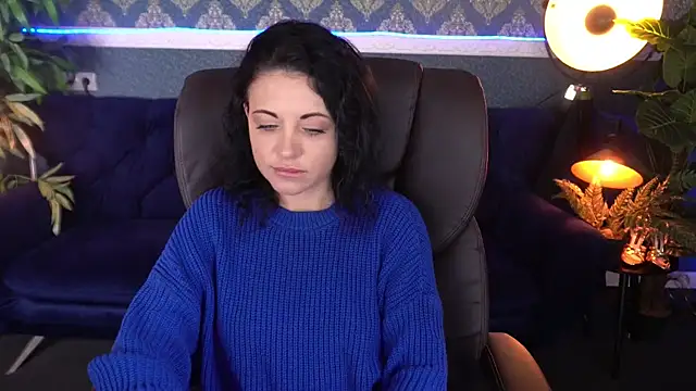 Snapshot of Dafni_Monn chatting on November 2025 06:35:01 AM Dafni Monn online show from November 2025 06:35:01 AM