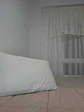 Snapshot of Angelmoon04 chatting on June 2026 03:44:01 AM Angelmoon04 online show from June 2026 03:44:01 AM