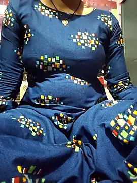 Nilam cute online show from April 2026 06:22:01 PM