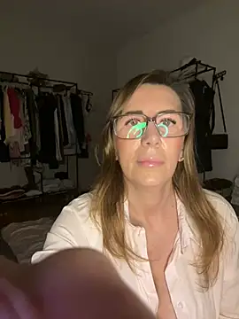 NaughtyMilla online show from February 2026 02:43:02 PM