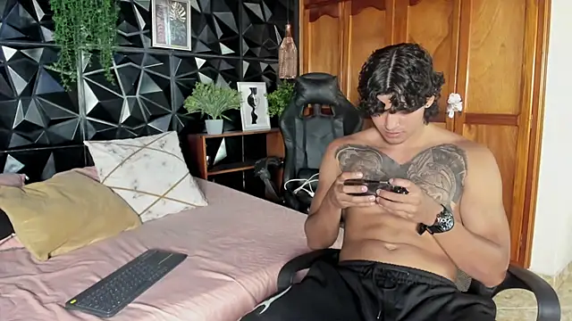 elliot colton online show from July 2026 08:33:01 PM