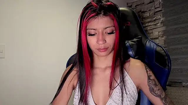 Snapshot of dulcetorresvg chatting on July 2026 04:15:01 AM dulcetorresvg online show from July 2026 04:15:01 AM