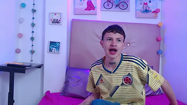 iam  lukas   online show from January 2026 01:39:01 PM