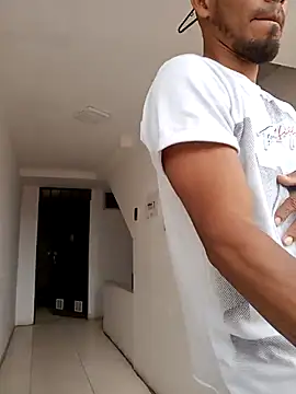 adambrosk 08 online show from January 2026 05:40:01 PM