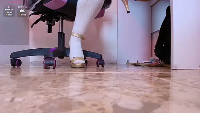 Renata blue online show from February 2026 04:52:02 PM