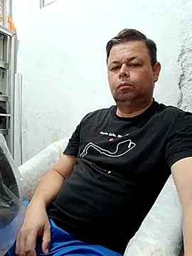 FernandoSP8240 online show from January 2026 11:14:01 AM