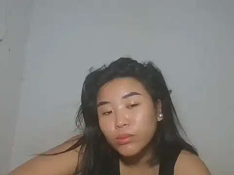 Snapshot of Zyeiii chatting on May 2026 09:51:02 AM Zyeiii online show from May 2026 09:51:02 AM
