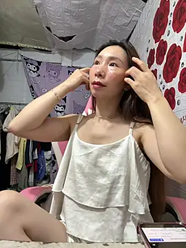 Snapshot of Adela-222 chatting on June 2026 02:21:01 PM Adela-222 online show from June 2026 02:21:01 PM