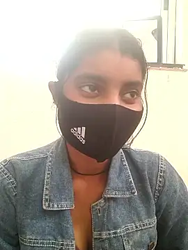 Snapshot of Erotic-Girl chatting on January 2026 06:29:01 AM Erotic-Girl online show from January 2026 06:29:01 AM