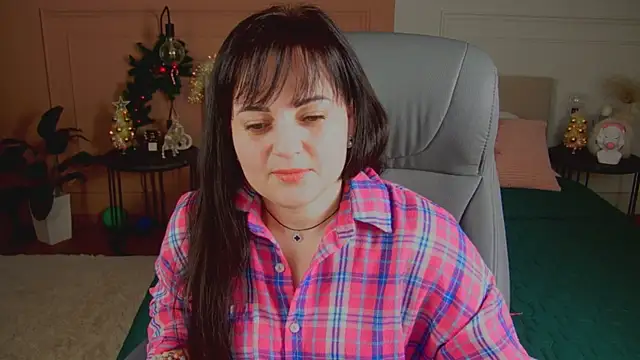  SilkyShadow  online show from January 2026 01:31:01 AM