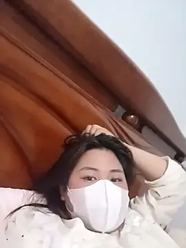 Minaa2x online show from March 2026 01:18:01 PM