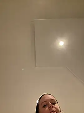 carinabro10 online show from February 2026 12:37:01 PM