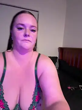 Snapshot of carinabro10 chatting on May 2026 08:22:02 AM carinabro10 online show from May 2026 08:22:02 AM