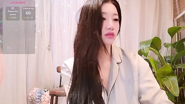 Snapshot of neinei_bao chatting on April 2026 02:58:01 AM neinei bao online show from April 2026 02:58:01 AM
