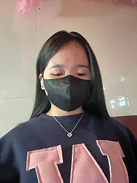 Snapshot of Gwen879 chatting on January 2026 02:49:01 AM Gwen879 online show from January 2026 02:49:01 AM