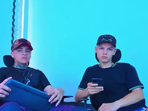 Thomas-Wil online show from January 2026 08:23:01 PM