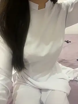 Snapshot of Linhtruong__ chatting on February 2026 03:57:01 PM Linhtruong online show from February 2026 03:57:01 PM